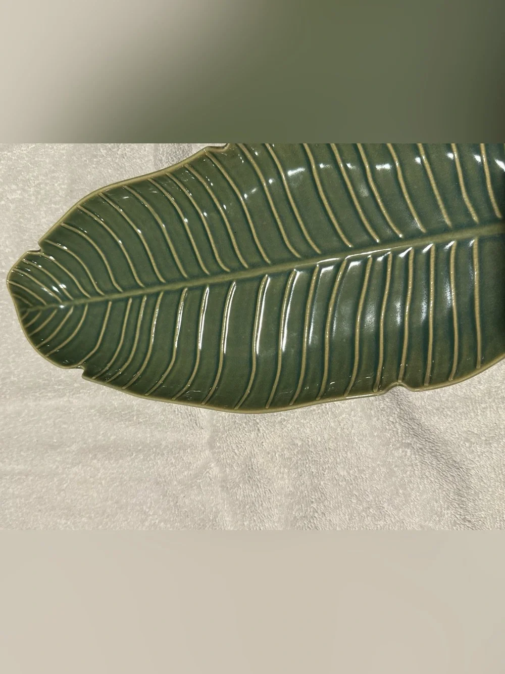 Green Ceramic Banana Leaf Serving Platter